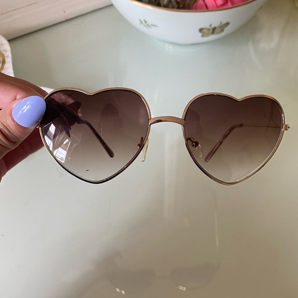 Gold Heart Shaped Sunglasses - Picture 4 of 10